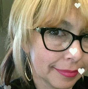 Meet your Posher, Monica